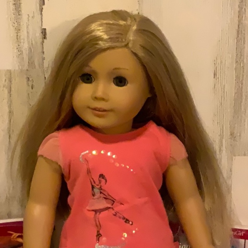 American Girl Isabelle Doll along with 3 books - Picture 3 of 4